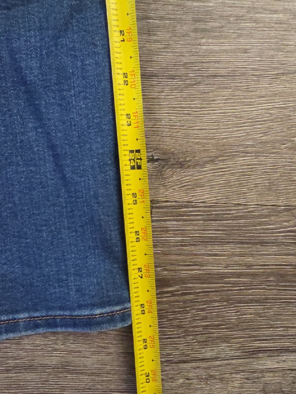 Universal Thread Straight Leg Jeans - Picture 8 of 10